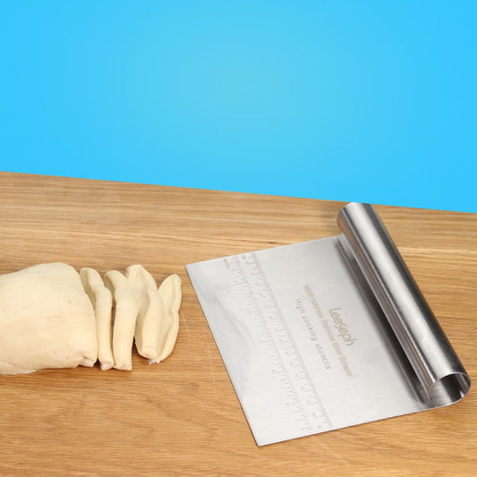 Raspador e picador multiuso de aço inoxidável. Raspador de massa. Cortador de massa de pizza. Utensílios de cozinha.